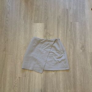Abercrombie Grey A-Line Mini Skirt